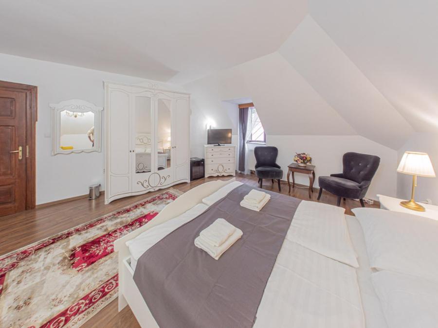 Hotel Salamander - Garni Banská Štiavnica Eksteriør billede